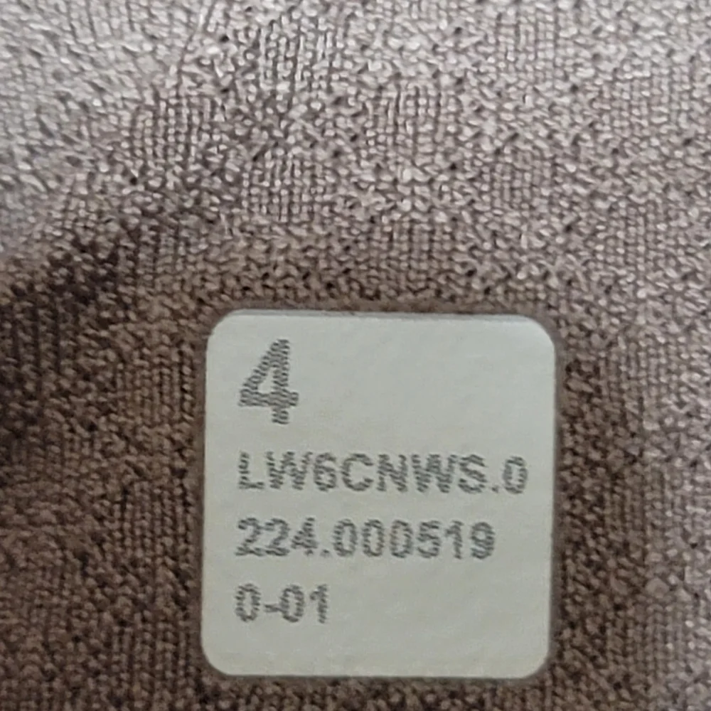 ​Lululemon Ribbed Softstreme Zip-Leg High-Rise Crop Pant 25